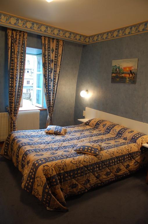 Auberge Saint Fleuret Эстен Экстерьер фото