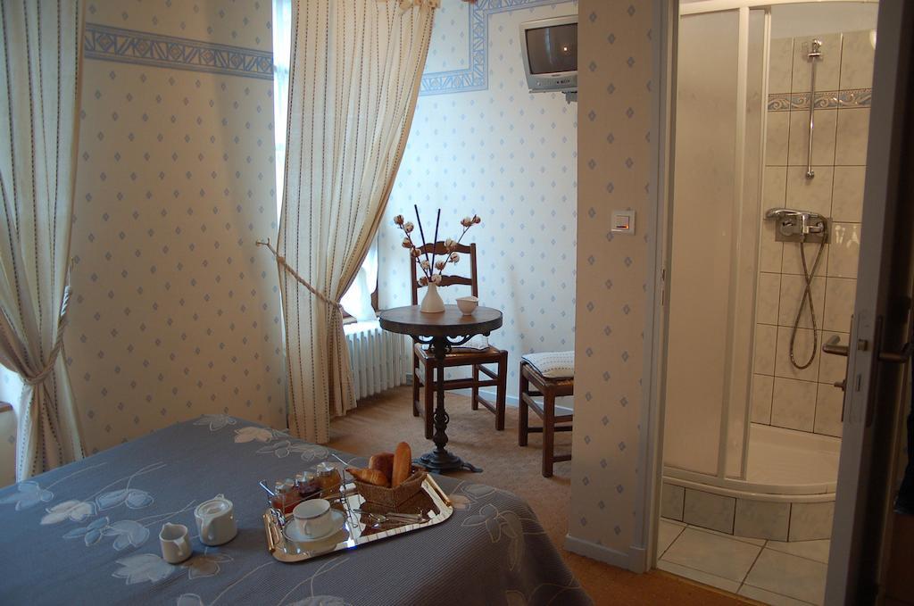 Auberge Saint Fleuret Эстен Экстерьер фото