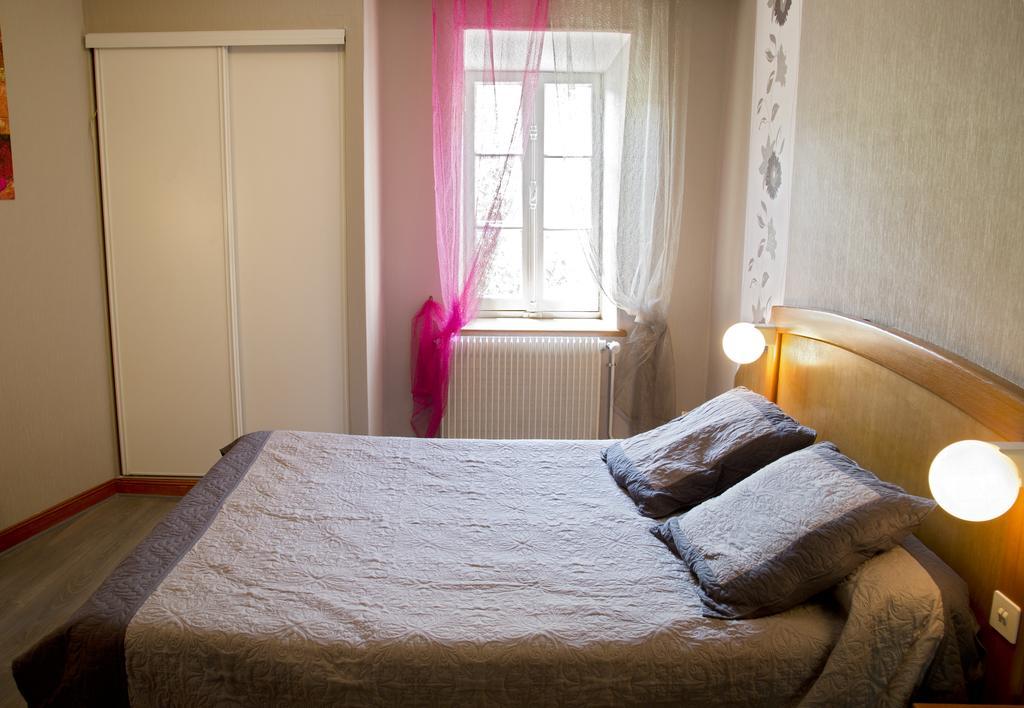 Auberge Saint Fleuret Эстен Экстерьер фото